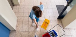 Achiziții controversate în Sectorul 1 – 20 de școli fac curățenia cu o firmă deținută de fostul partener de afaceri al directorului de achiziții al Primăriei