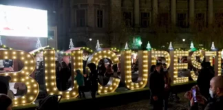 Se aprind luminițele de Crăciun în București. Pe unde și cum va fi luminată Capitala